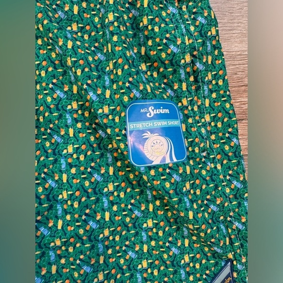Mr.Swim~ Men's‎ Stretch Swim Shorts Size Small Inseam 6.5 Green with drink Print - Picture 2 of 8